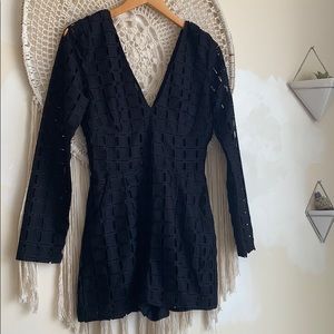 UO MINKPINK black long sleeve Lace Romper. S
